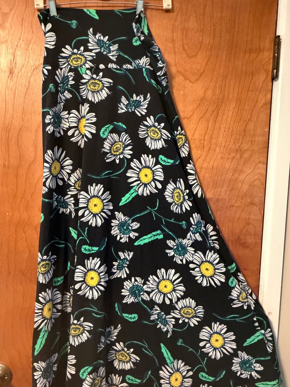 LuLaRoe Black Maxi Skirt with White and Yellow Daisy Print